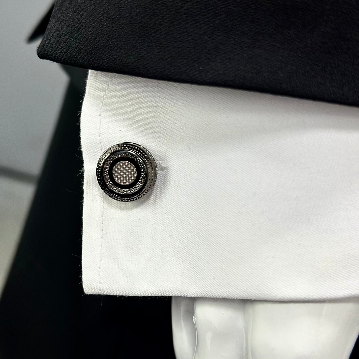Glossy Black Round Round Istanbul Fashion Cufflinks Detailed with Black and Shiny Silver - 31