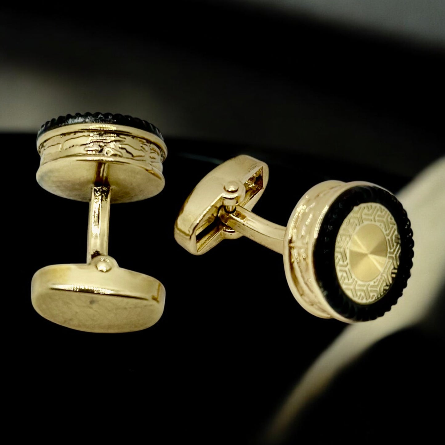 Fashionable Round Istanbul Fashion Cufflinks Detailed Gold and Black Interior- 23
