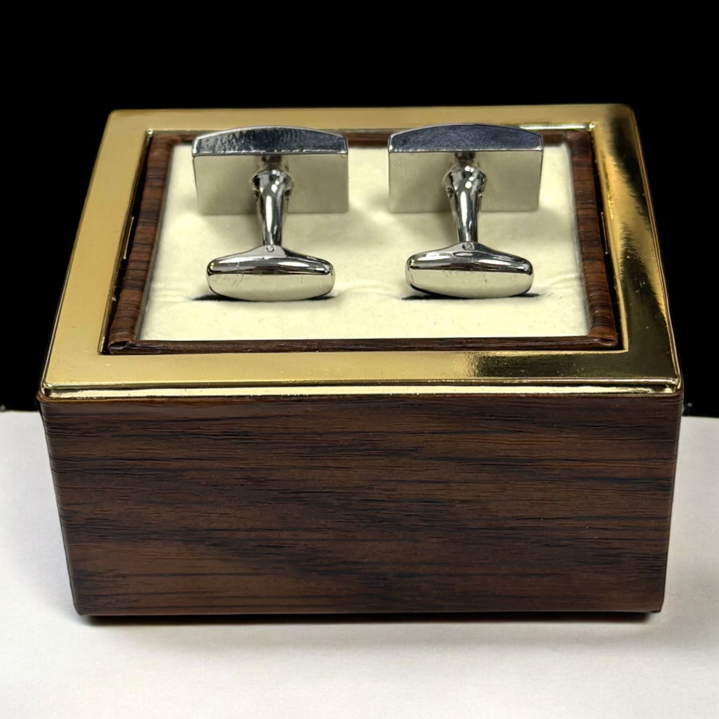 Rectangular  Silver with White  Interior - Istanbul Fashion Cufflinks - 68
