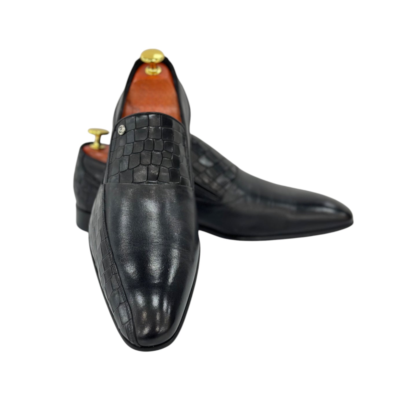 Black Dress Shoes with Textured Detailing made with Hight Quality Leather to Give it A Luxury Finish- 376608-16