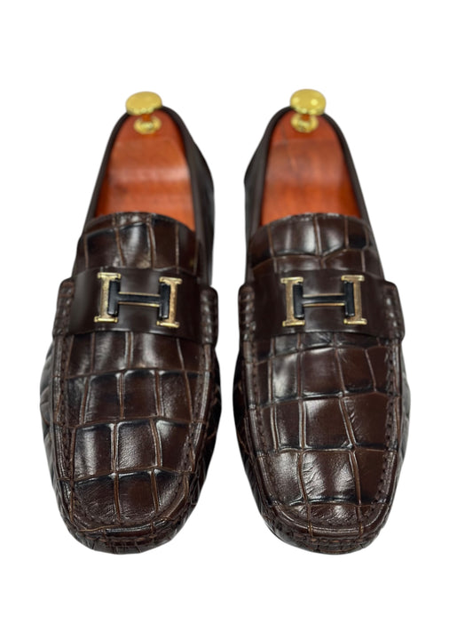 Brown Textured Leather-Shiny Finish Dress Shoes-Metal Details-Orange Interior-134-5577