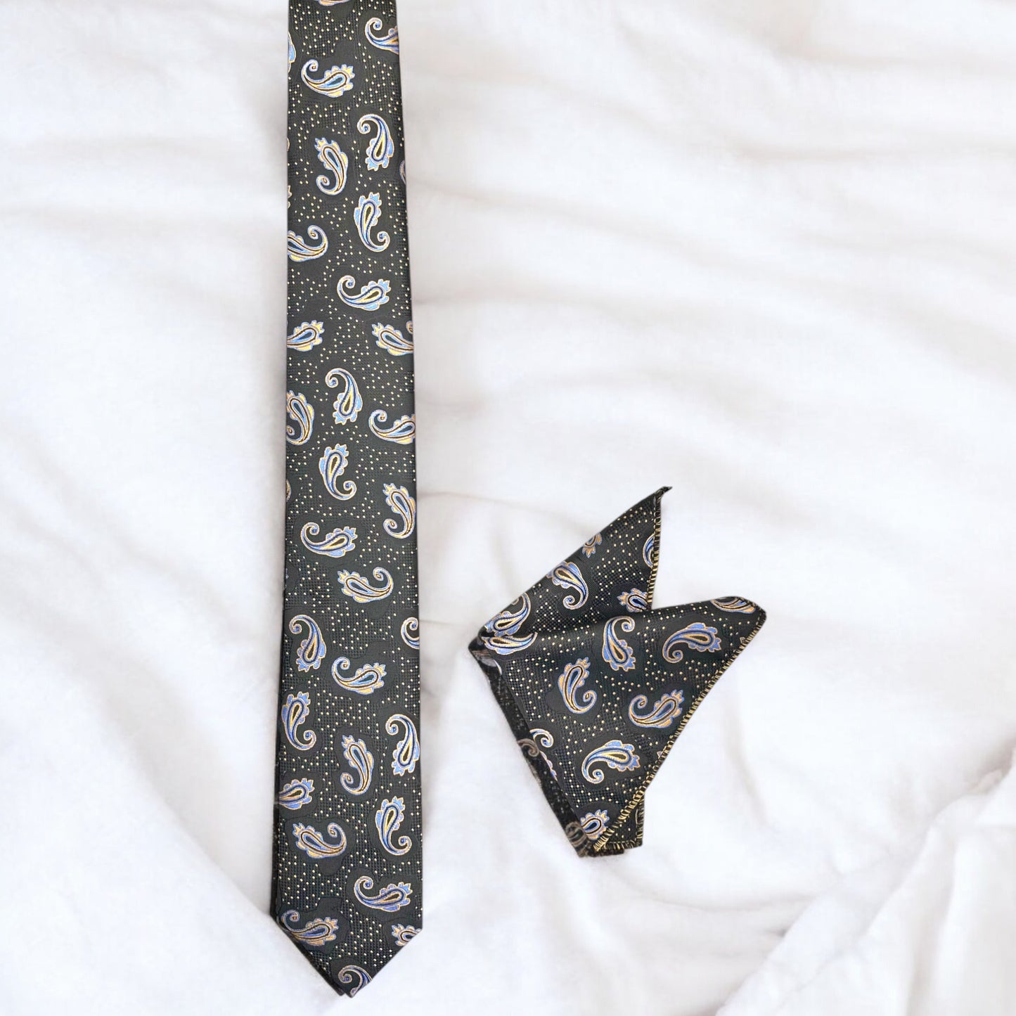 Paisley with Gold Details -Istanbul Fashion Tie - Classic Wide
