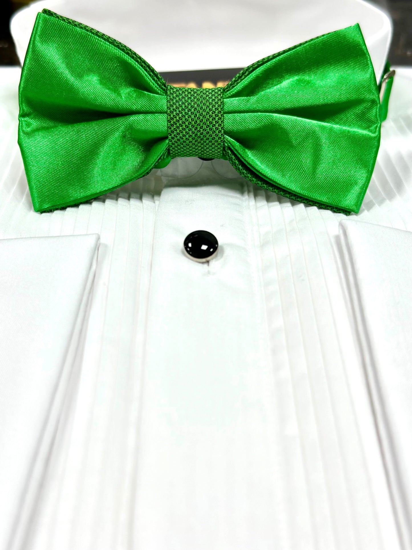 Bright Green Bow Tie with Adjustable Strap-Reversible Silky and Texture