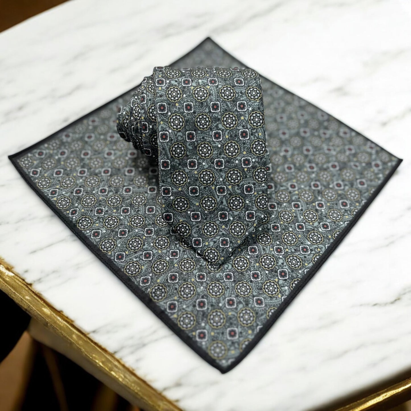 Classic Vintage Pattern with Chrome Base  - Istanbul Fashion Tie - Classic Wide
