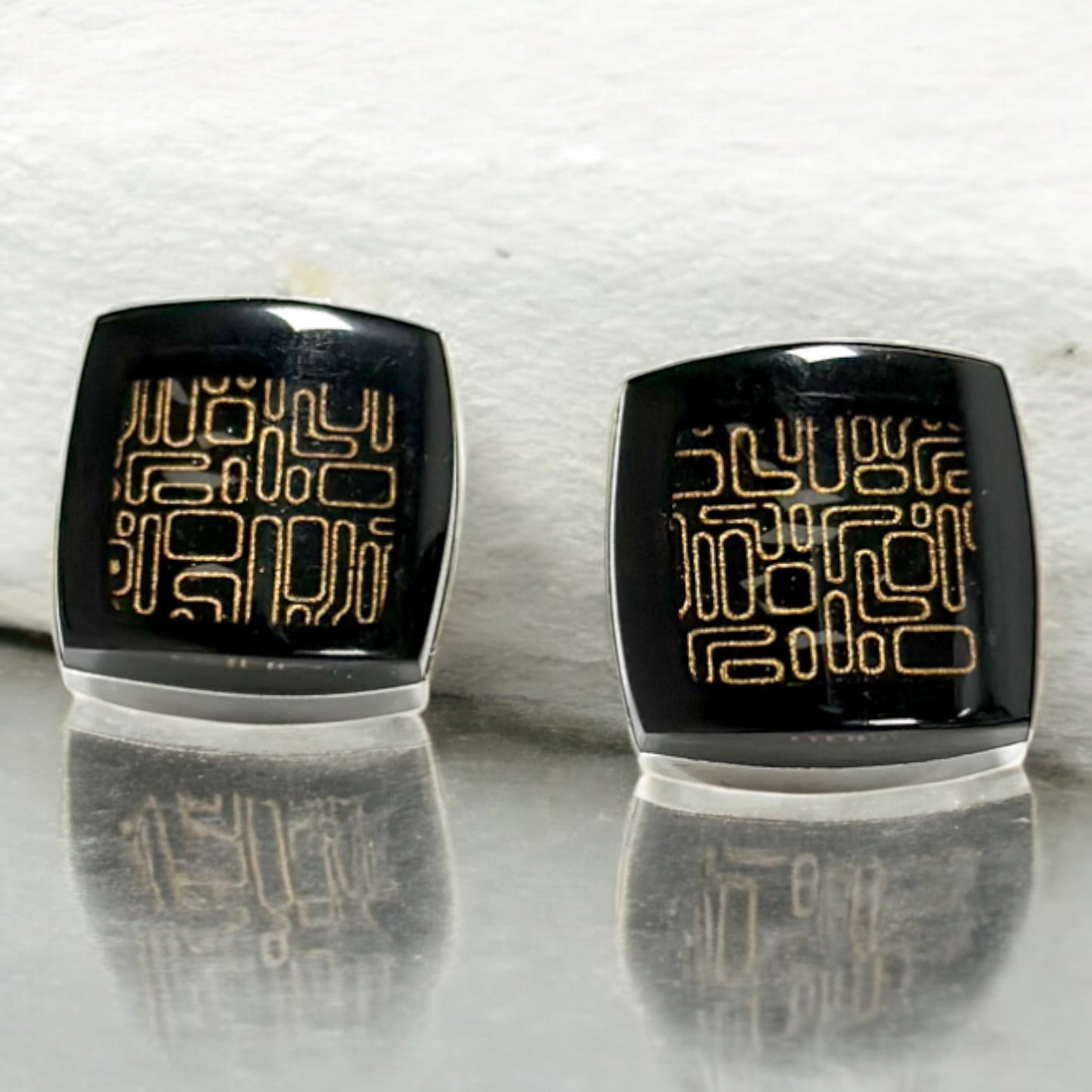 Squared Black Glass Looking on Gold Lines - Istanbul Fashion Cufflinks - 55
