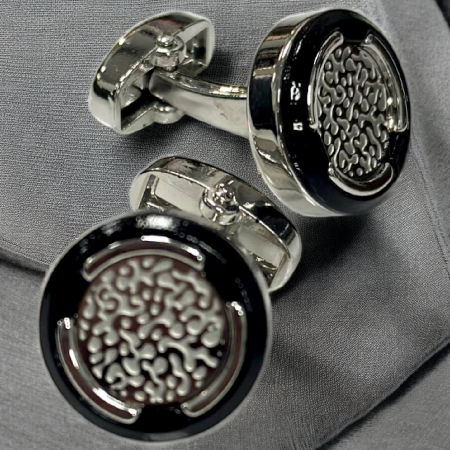 Elegant Combination of Black and Silver Round  Istanbul Fashion Cufflinks  35