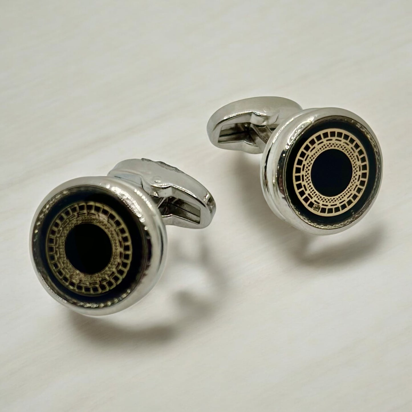 Silver  Black Round  Round Istanbul Fashion Cufflinks  Detailed with Black, Shiny Silver 33